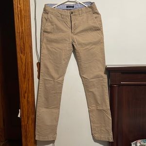 Tommy Hilfiger, Size 28/32, Color tan